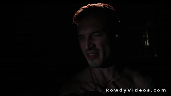 Famous podcaster anal fucks mail carrier at beach house