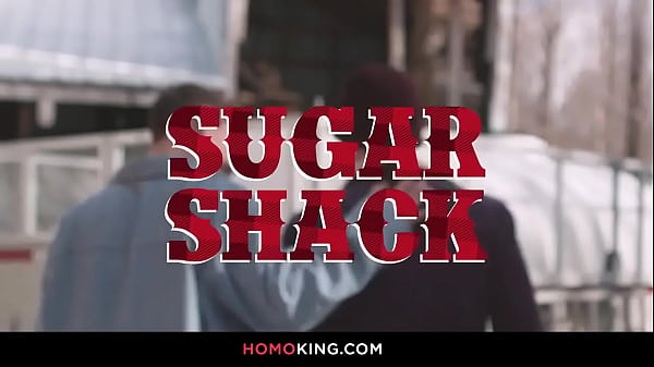 Horny men Maverick Sun and Skyy Knox fuck each other.