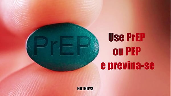 Fodendo o cu do novinho safado!