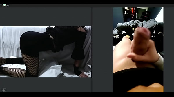 Gay femboy complaciendo novio por skype