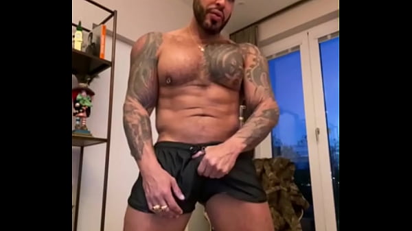 Striptease Joi how to suck my cock – VIKTOR ROM –