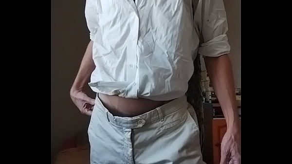 Striptease en blanc façon coquine…!!…