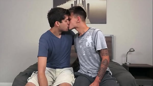 Jake Spencer Fucks Chris Bareback