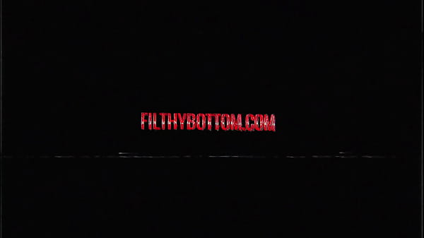 The Bathroom Stalls Are Never Dull | FilthyBottoms