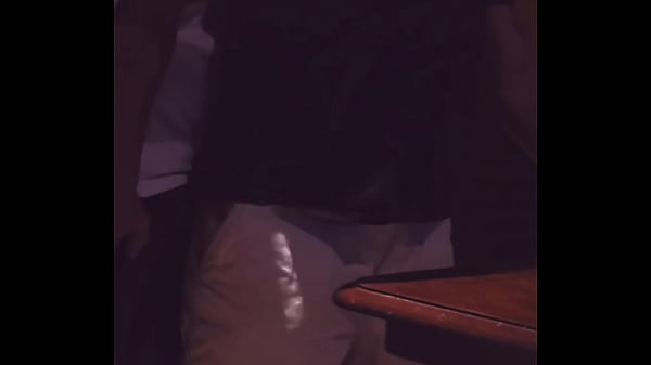 Me dejo Cojer por mi vecino pasado de tragos y que rico que me folla