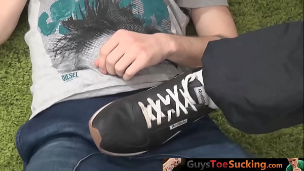 GuysToeSucking.com – Inked twink sucks toes and begs for a hard anal fuck