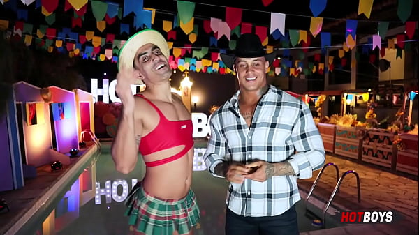 Prévia – Arraiá da Hotboys vira uma suruba com os mais dotados do Rio de Janeiro