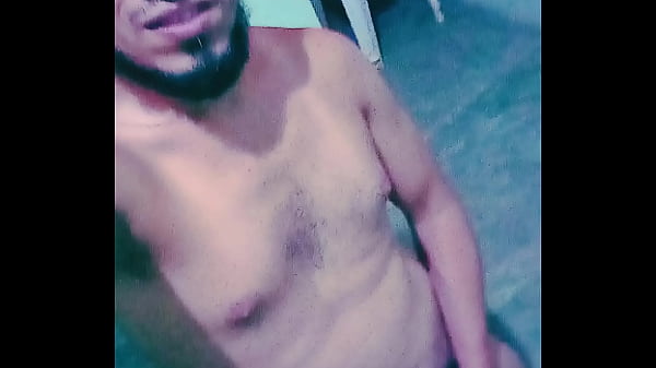 ¿ Quien quiere unas metidas de verga ?