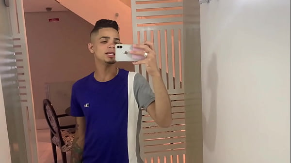 FUDENDO O NAMORADO NA ESCADA. – FREE